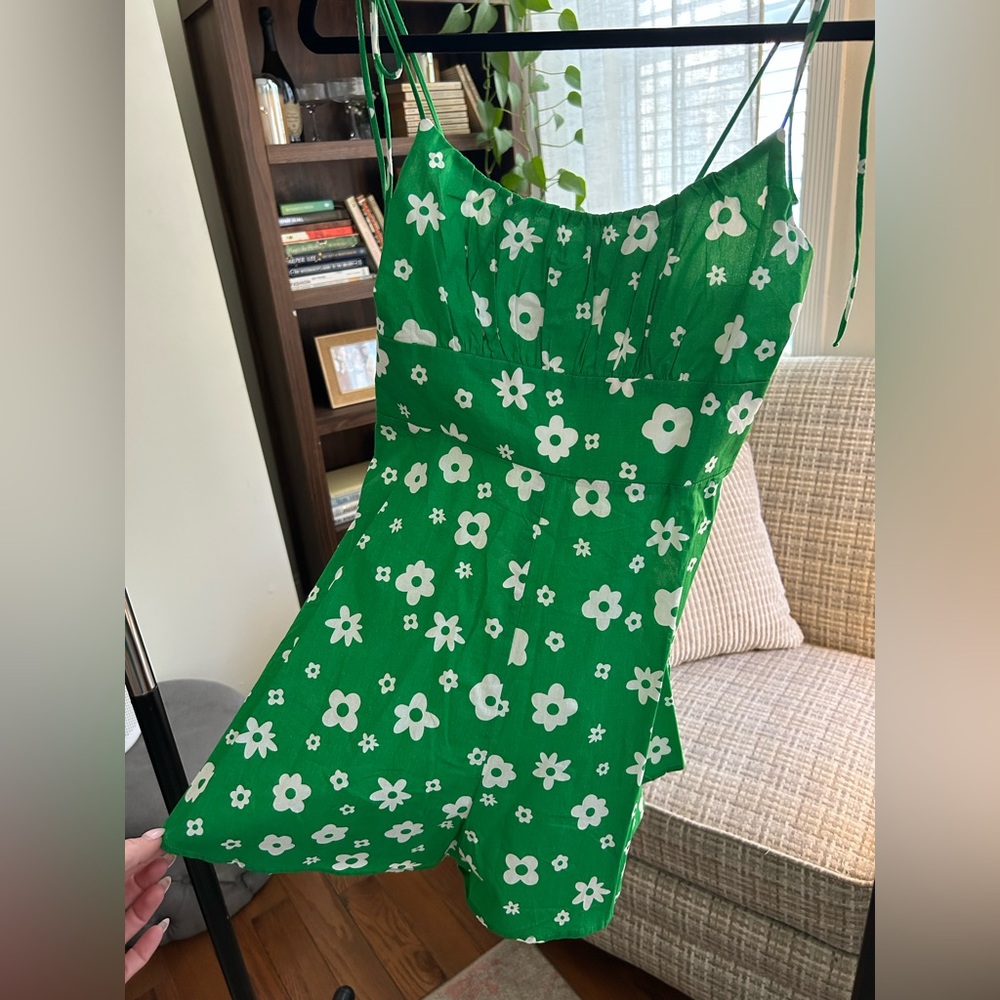 NWT Princess Polly Green Floral Tie Strap Romper Size 4 Cotton